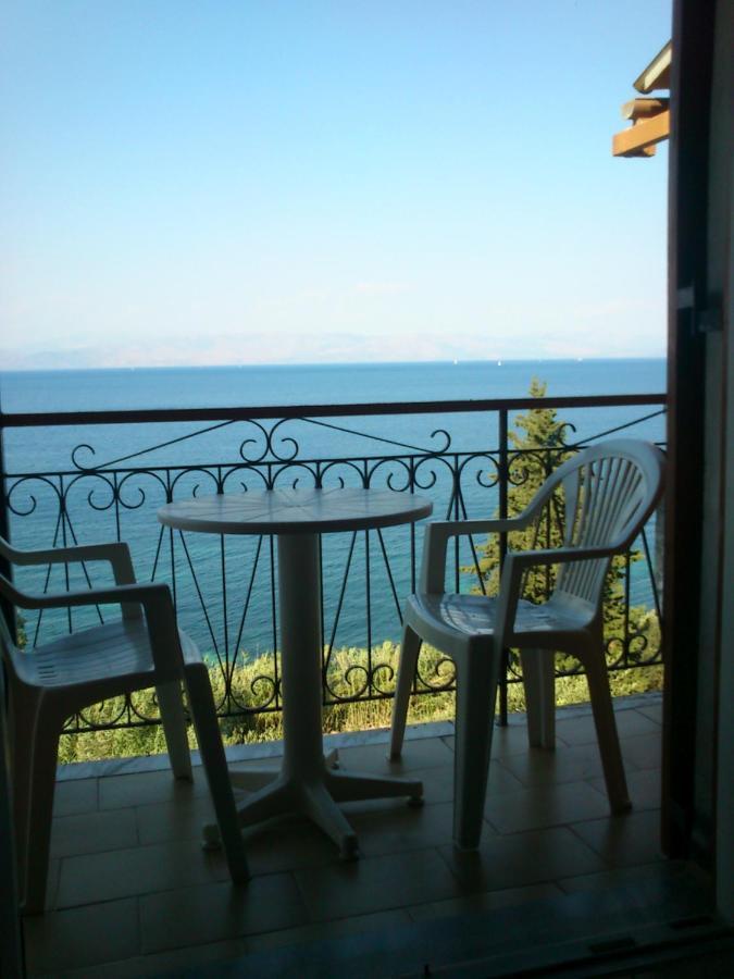 Corfu Bay Sea View 100m From The * Benitses (Corfu)